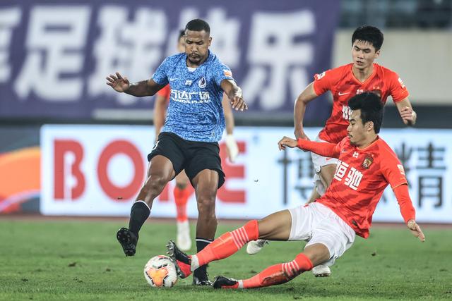 李凯尔更换国家队球衣号码 1号战他袍渴望已久